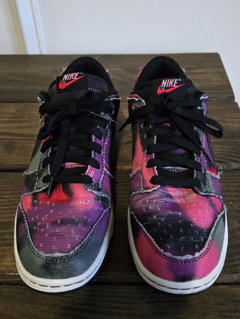 Nike Dunk Low PRM Graffiti Pink Sneakers Men Size 7.5 Like New